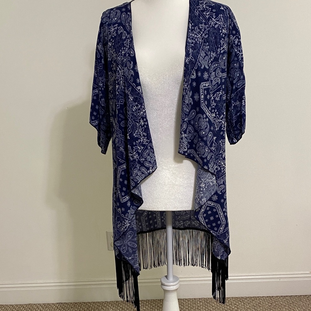 LuLaRoe Monroe Navy Paisley Kimono with Fringe